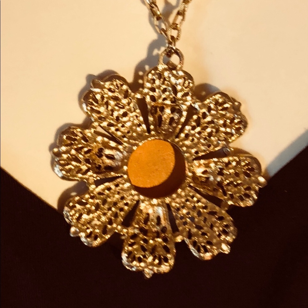 Vintage Red Glass Pendant Necklace - Picture 6 of 8